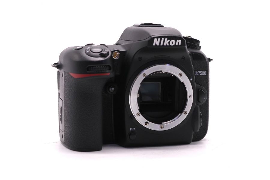 Nikon D7500 body в упаковке (пробег 26880 кадров)
