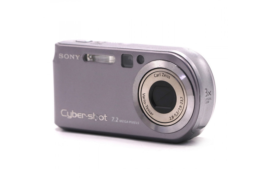 Фотокамера Sony Cyber-Shot DSC-P200 в упаковке