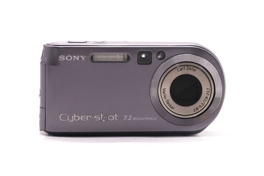 Фотокамера Sony Cyber-Shot DSC-P200 в упаковке