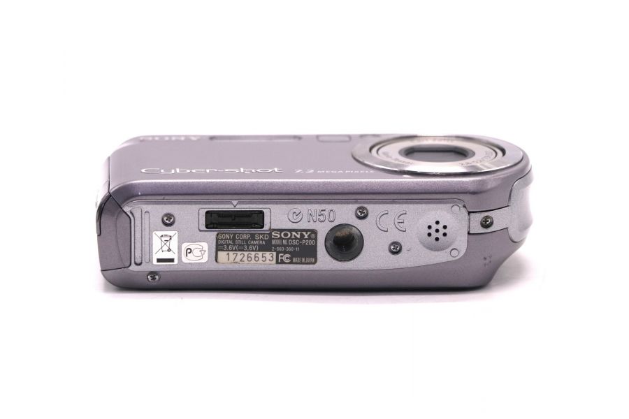 Фотокамера Sony Cyber-Shot DSC-P200 в упаковке