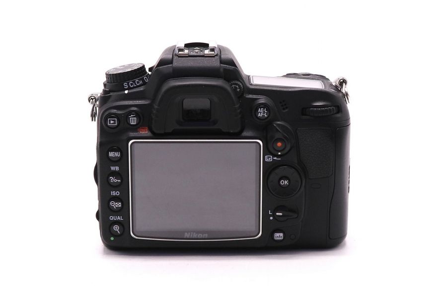 Фотокамера Nikon D7000 body (пробег 100 кадров)