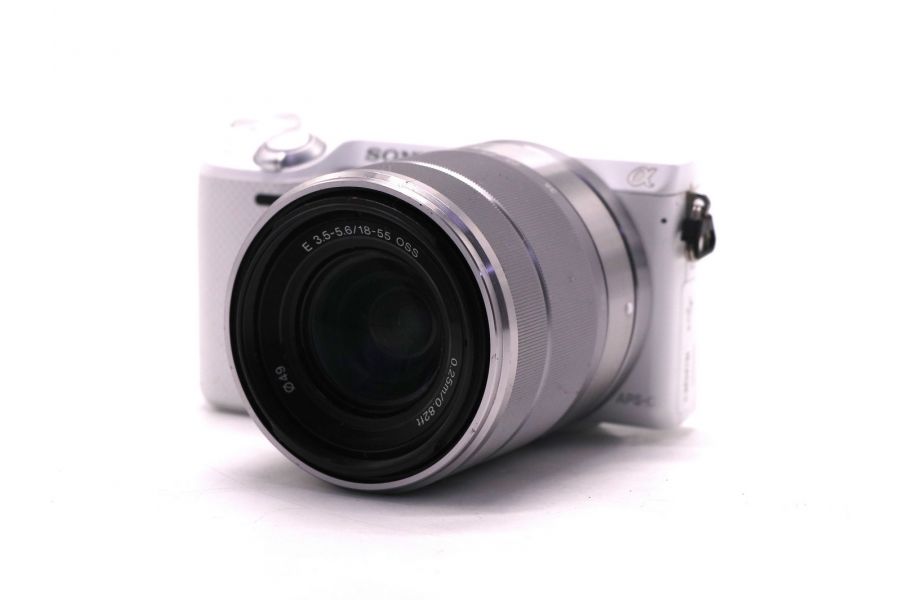 Фотокамера Sony Nex-5R kit (пробег 3320 кадров)