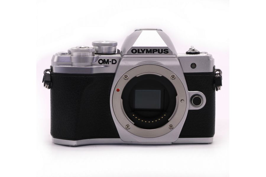 Olympus OM-D E-M10 Mark III body silver неисправен