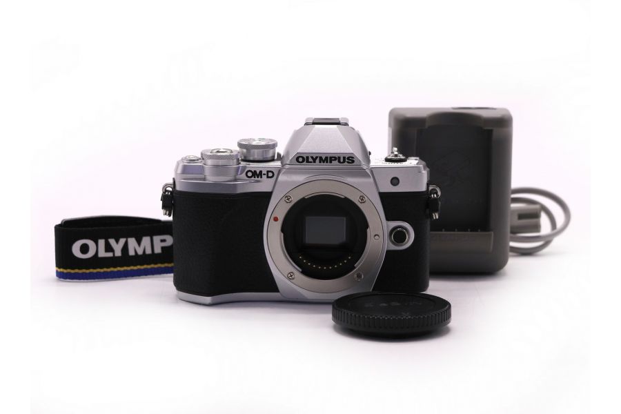 Olympus OM-D E-M10 Mark III body silver неисправен