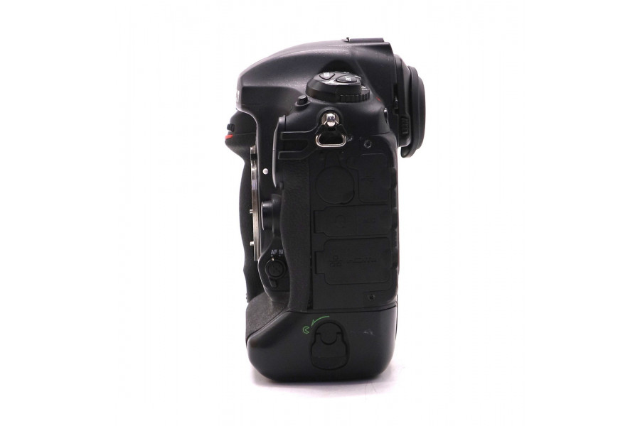 Nikon D5 body в упаковке (пробег 69340 кадров)
