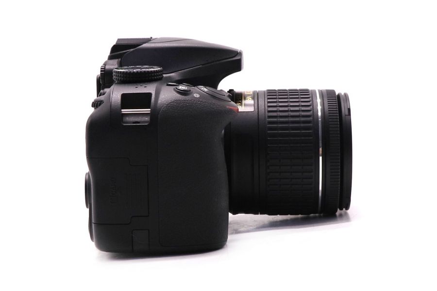 Фотоаппарат Nikon D3400 kit (пробег 3000 кадров)