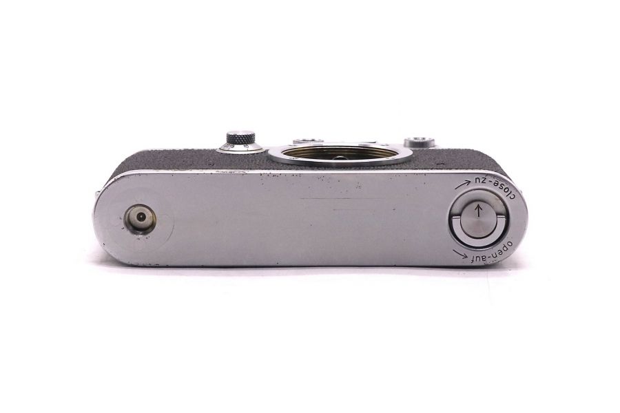 Пленочный компактный фотоаппарат Leica IIIc body