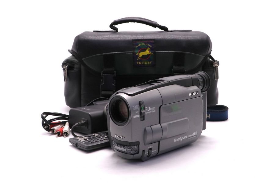 Видеокамера Sony CCD-TRV61E Handycam Video Hi8