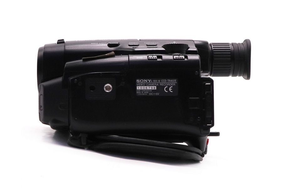 Видеокамера Sony CCD-TR402E в упаковке