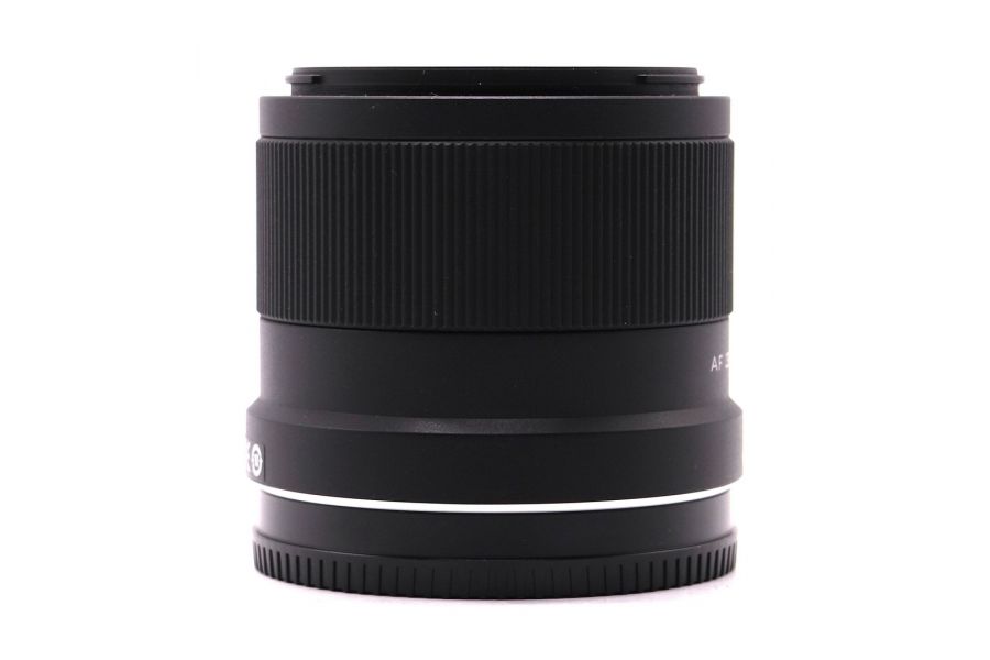 Объектив Viltrox AF 35mm f/1.7 для Nikon Z в упаковке