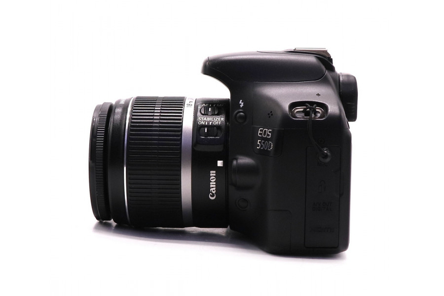 Canon EOS 550D kit в упаковке (пробег 635 кадров)