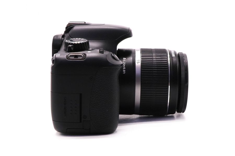 Canon EOS 550D kit в упаковке (пробег 635 кадров)