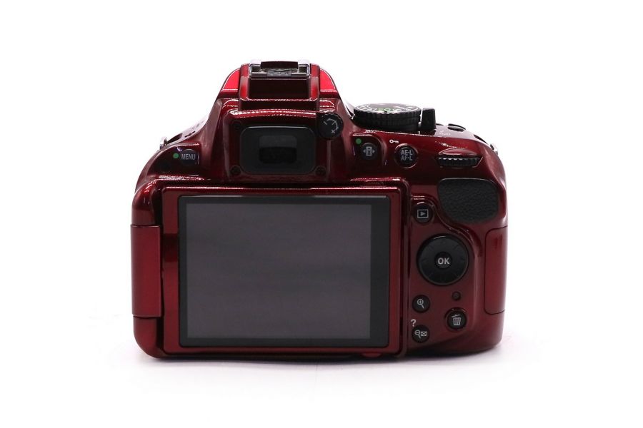 Фотокамера Nikon D5200 kit (пробег 870 кадров)