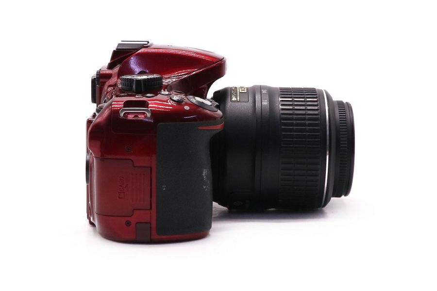 Фотокамера Nikon D5200 kit (пробег 870 кадров)
