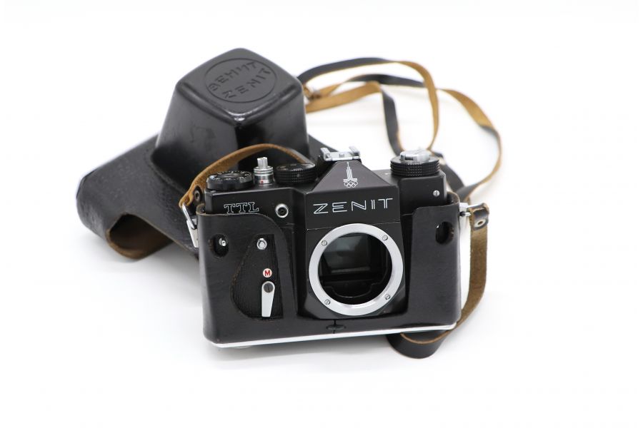 Пленочная фотокамера Зенит TTL body Олимпийский