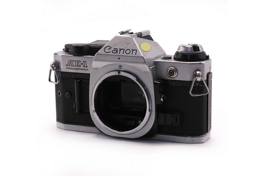 Зеркальный фотоаппарат Canon AE-1 Program silver