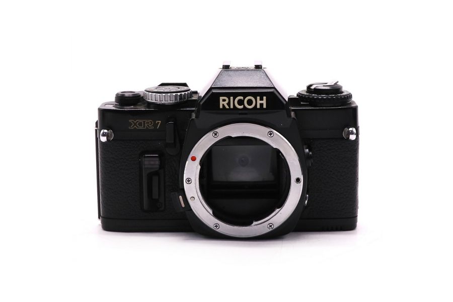 Зеркальный пленочный фотоаппарат Ricoh XR7 body