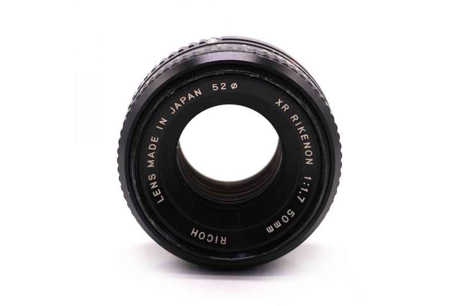 Мануальный Ricoh XR Rikenon 50mm f/1.7