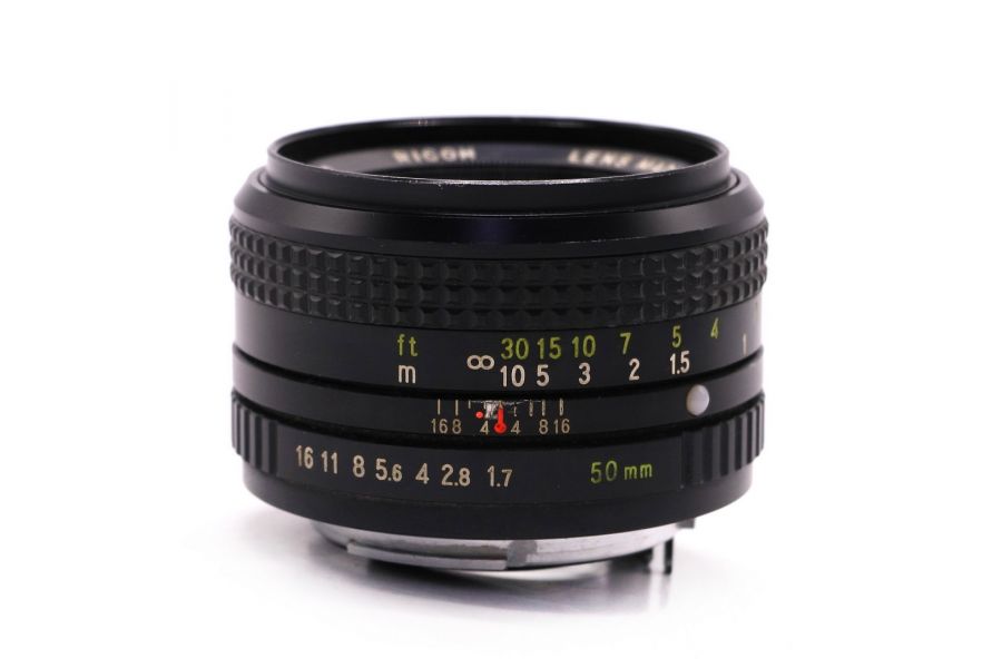 Мануальный Ricoh XR Rikenon 50mm f/1.7
