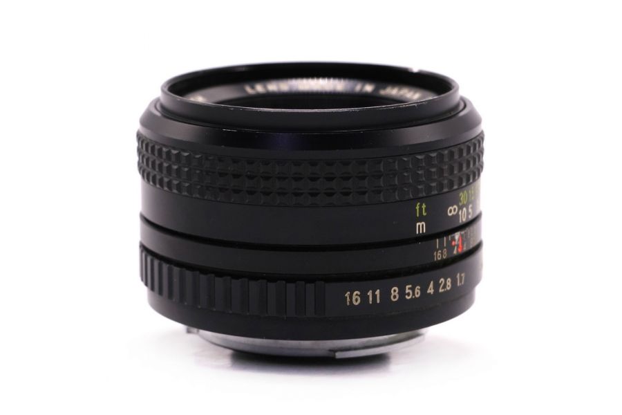 Мануальный Ricoh XR Rikenon 50mm f/1.7