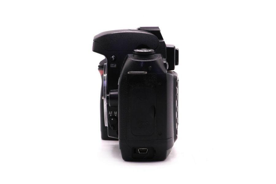 Фотокамера Nikon D70 body (пробег неизвестен)
