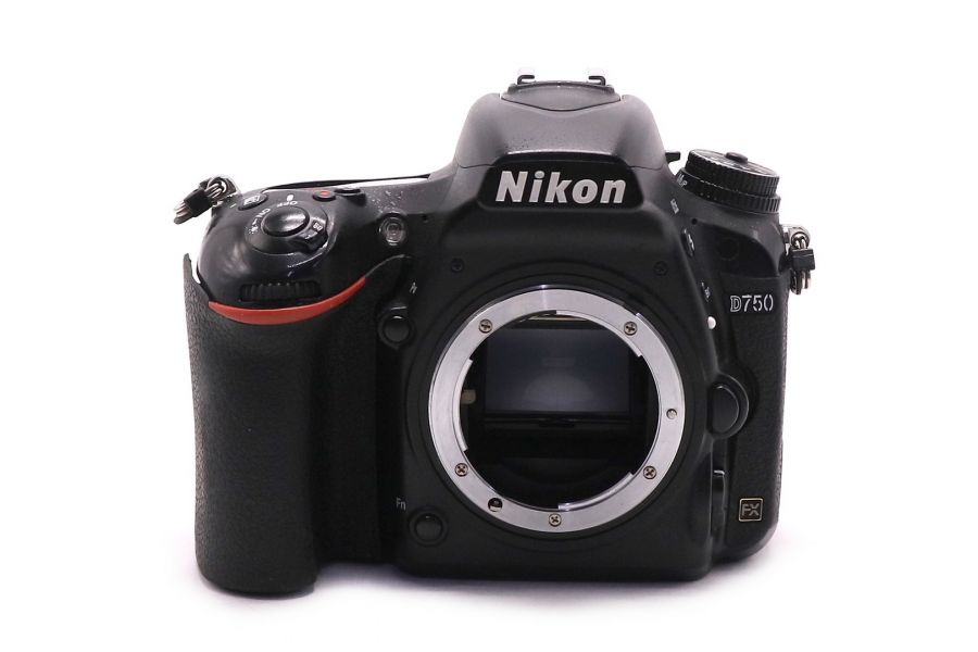 Фотокамера Nikon D750 body (пробег 321925 кадров)