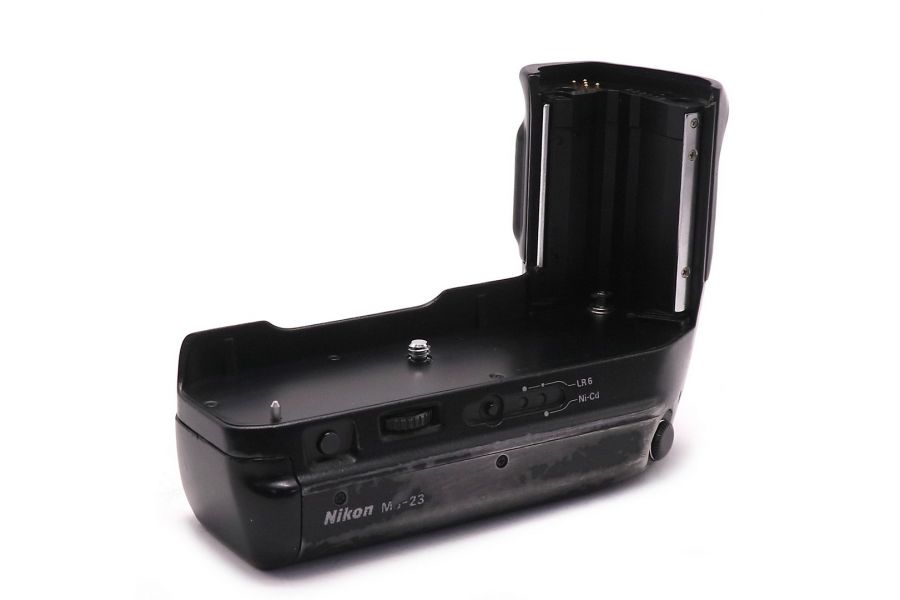 Батарейная ручка Nikon MB-23 для Nikon F4
