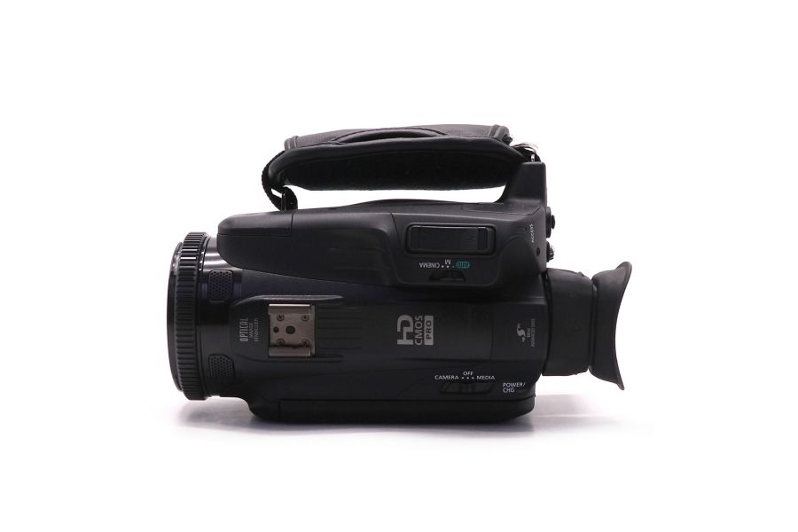 Видеокамера компактная Canon Legria HF G26 Full HD