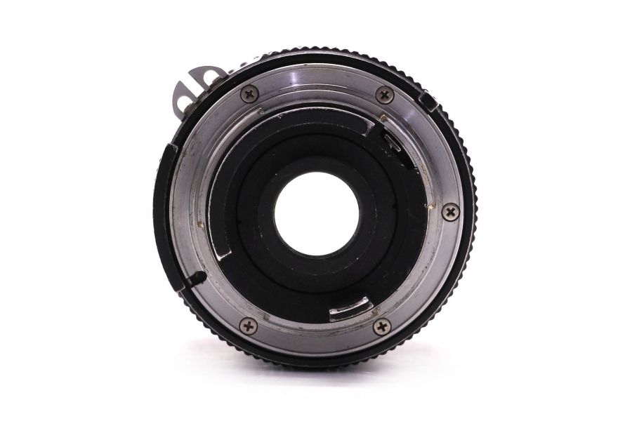 Мануальный объектив Nikon AI Nikkor 35mm f/2