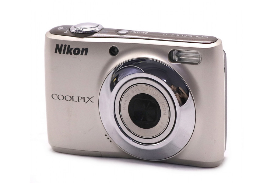 Фотоаппарат Nikon Coolpix L21 в упаковке