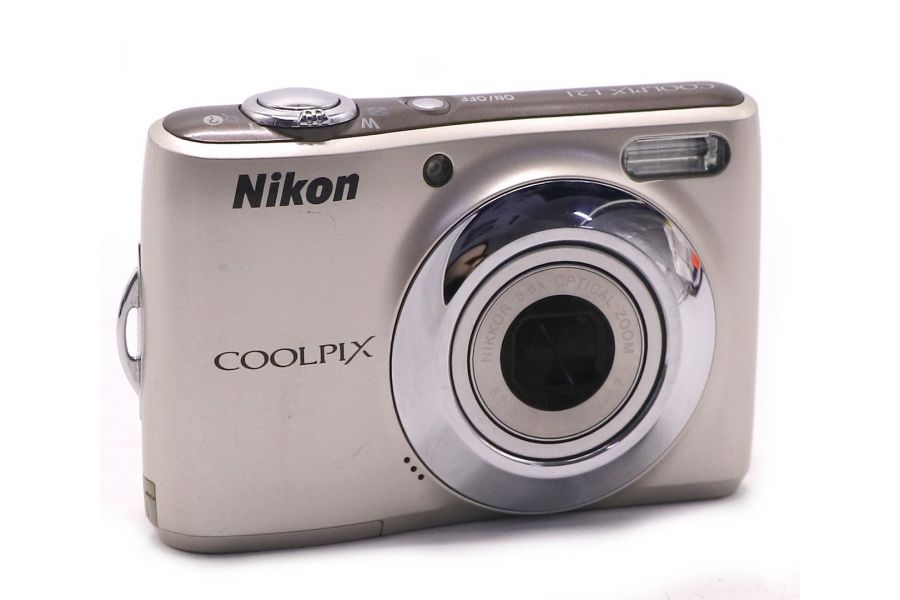 Фотоаппарат Nikon Coolpix L21 в упаковке