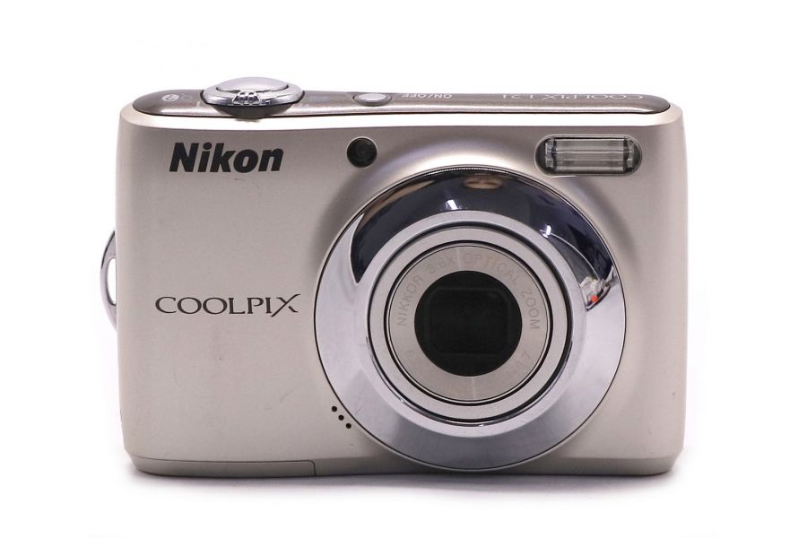 Фотоаппарат Nikon Coolpix L21 в упаковке