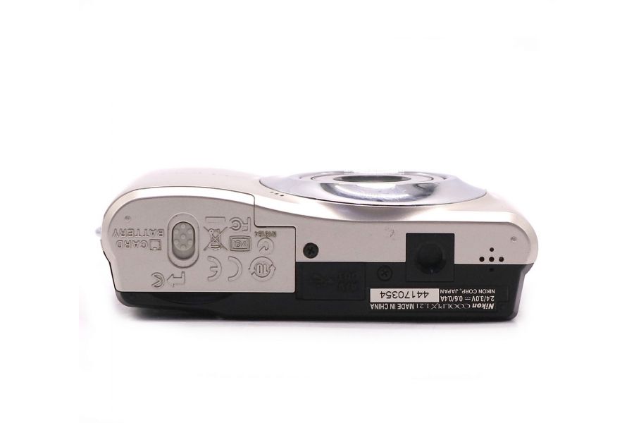 Фотоаппарат Nikon Coolpix L21 в упаковке