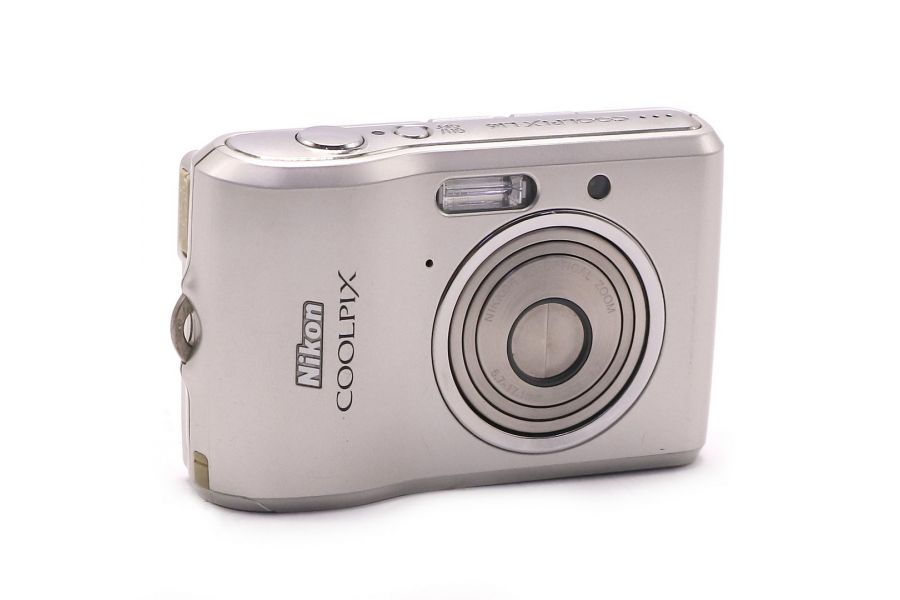 Фотоаппарат Nikon Coolpix L16 в упаковке