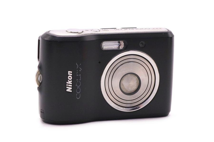Фотоаппарат компактный Nikon Coolpix L16