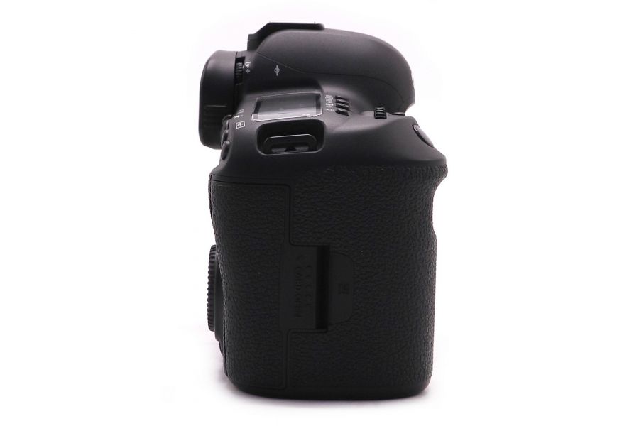 Canon EOS 5D Mark IV body в упаковке (пробег 5 кадров)