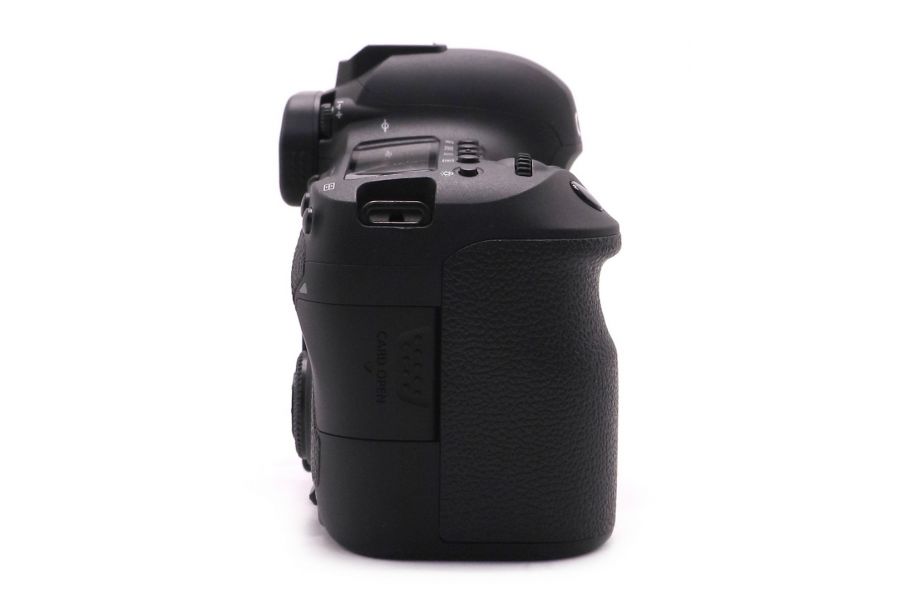 Canon EOS 6D Mark II body в упаковке (пробег 7545 кадров)