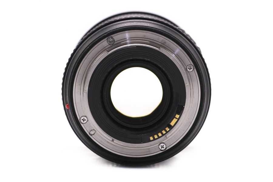 Объектив Canon EF 24-70mm f/2.8 L II USM в упаковке