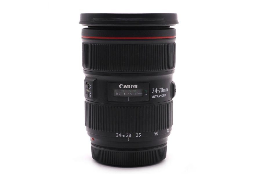 Объектив Canon EF 24-70mm f/2.8 L II USM в упаковке