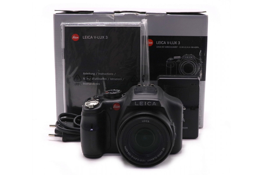 Компактная фотокамера Leica V-Lux 3 в упаковке