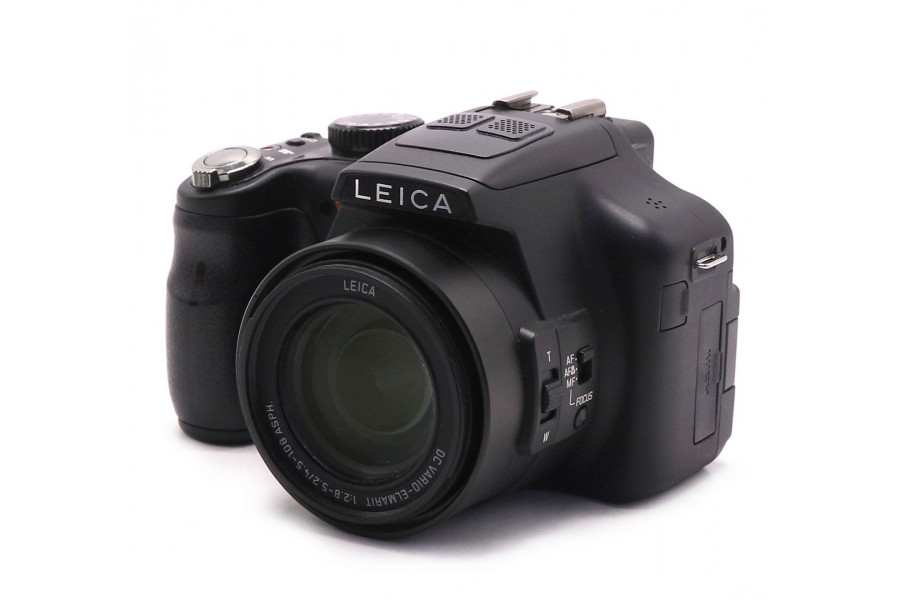 Компактная фотокамера Leica V-Lux 3 в упаковке