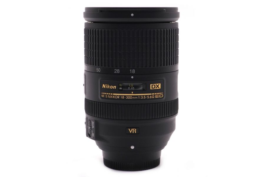 Объектив Nikon 18-300mm f/3.5-5.6G ED VR AF-S DX