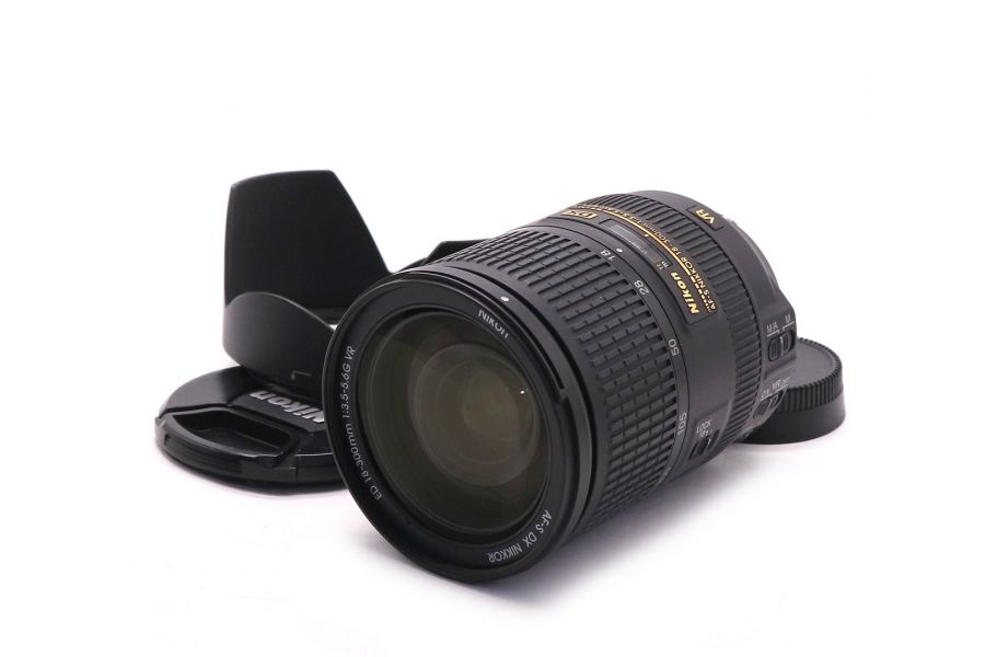 Объектив Nikon 18-300mm f/3.5-5.6G ED VR AF-S DX
