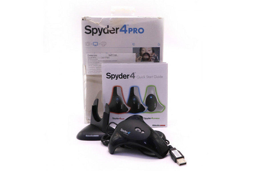 Калибратор монитора Datacolor Spyder 4 Pro в упаковке