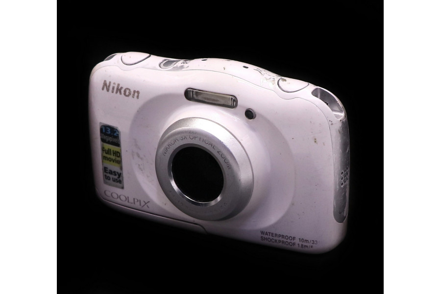 Компактная цифровая камера Nikon Coolpix W100