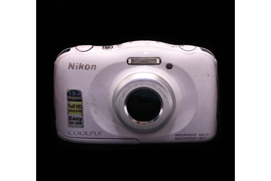 Компактная цифровая камера Nikon Coolpix W100