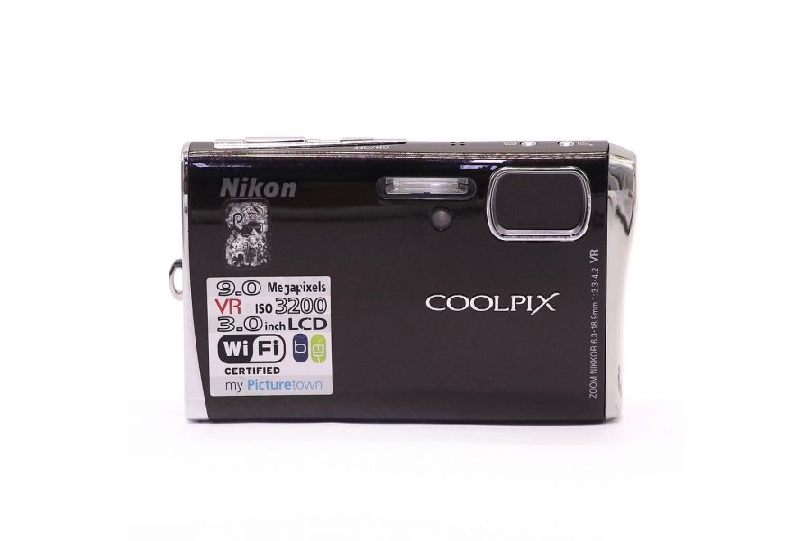 Цифровой фотоаппарат Nikon Coolpix S52c в упаковке