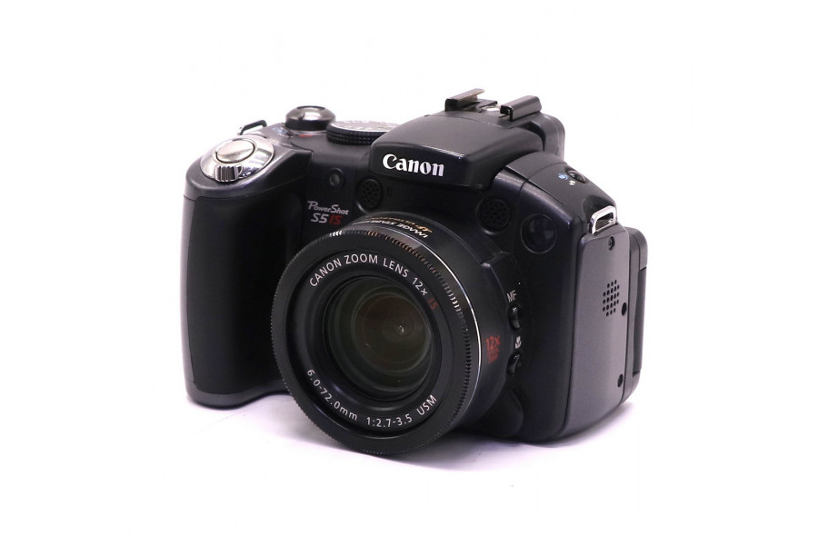 Компактный Canon PowerShot S5 IS в упаковке