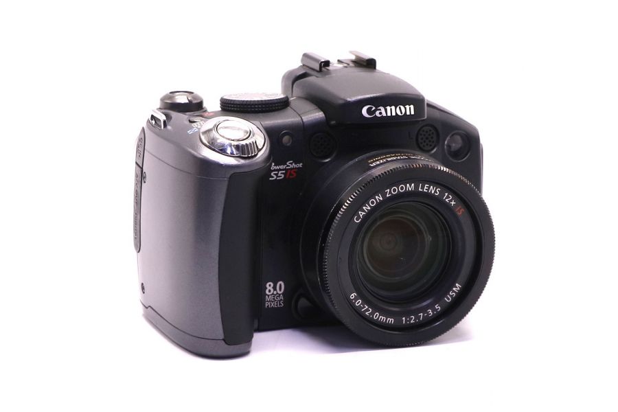 Компактный Canon PowerShot S5 IS в упаковке