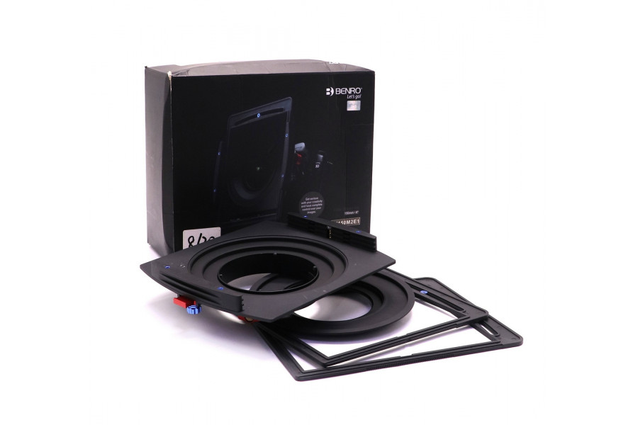 Держатель фильтров Benro FH150M2E1 в упаковке